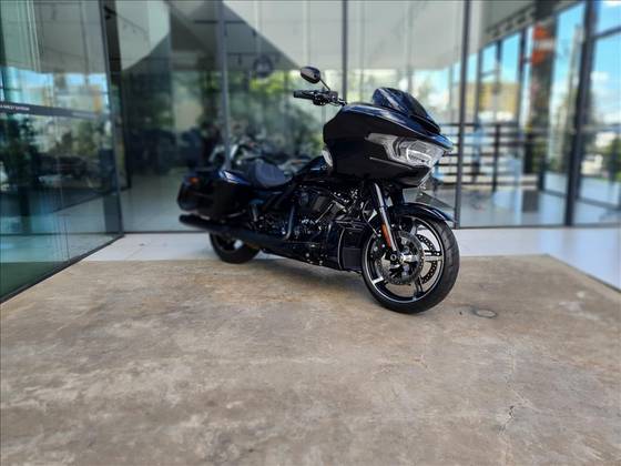 HARLEY-DAVIDSON ROAD GLIDE 